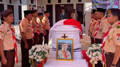 Bupati Lembata Pimpin Upacara Pemakaman, Hantarkan Putra Terbaik Lembata Sinun Petrus Manuk ke Peristirahatan Terakhir